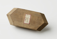 M 12096
<br/>
Stilbite dodécaèdre
<br/>
<em>Häuy, René Just</em>